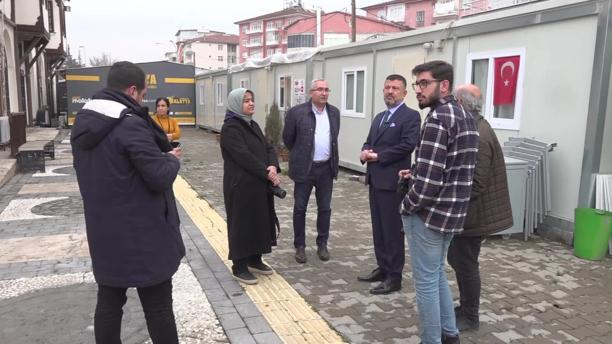 CHP Milletvekili Veli Ağbaba, Malatya'da gazetecileri ziyaret etti